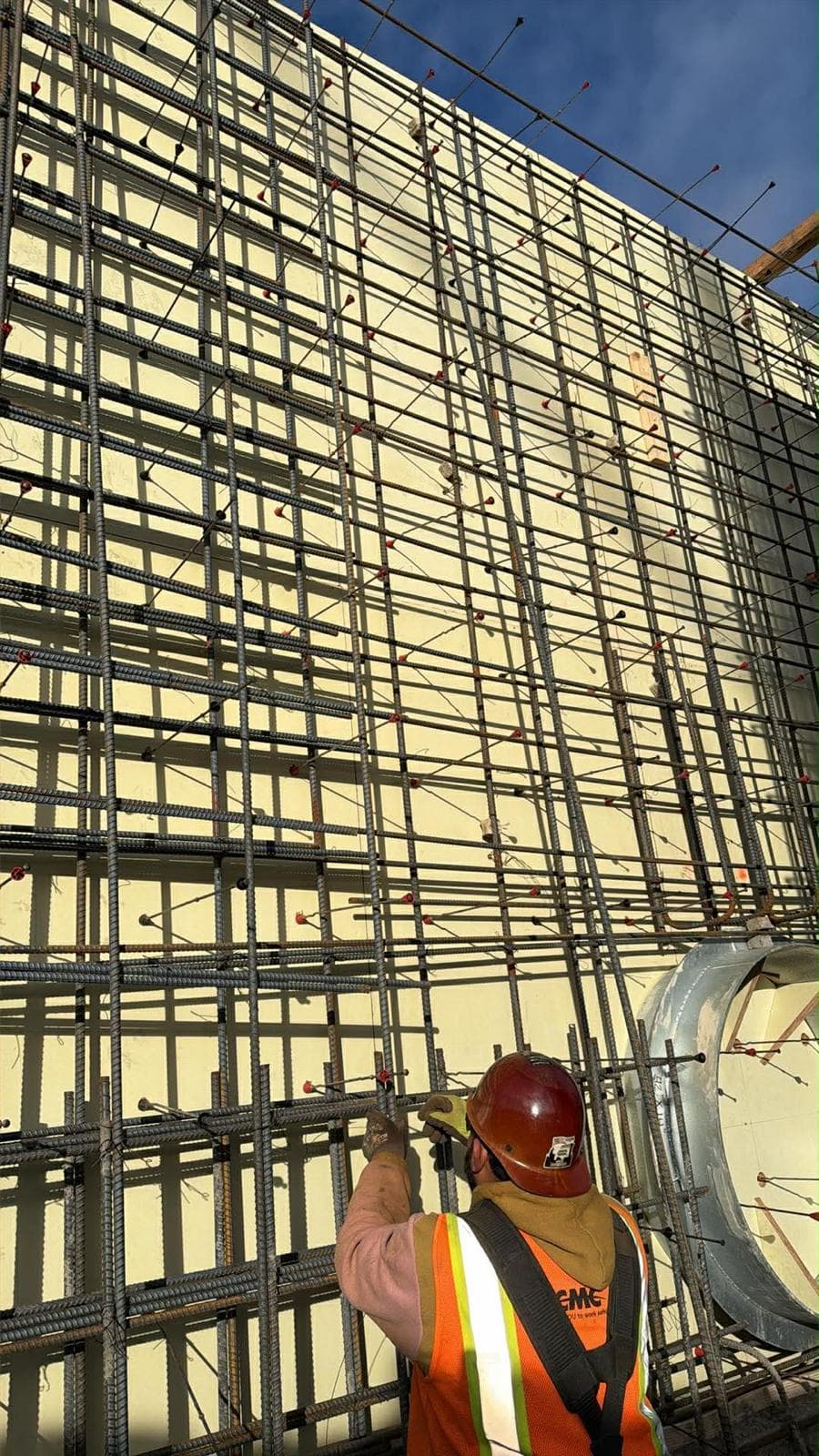 Footing Installation — Hermanos Rebar