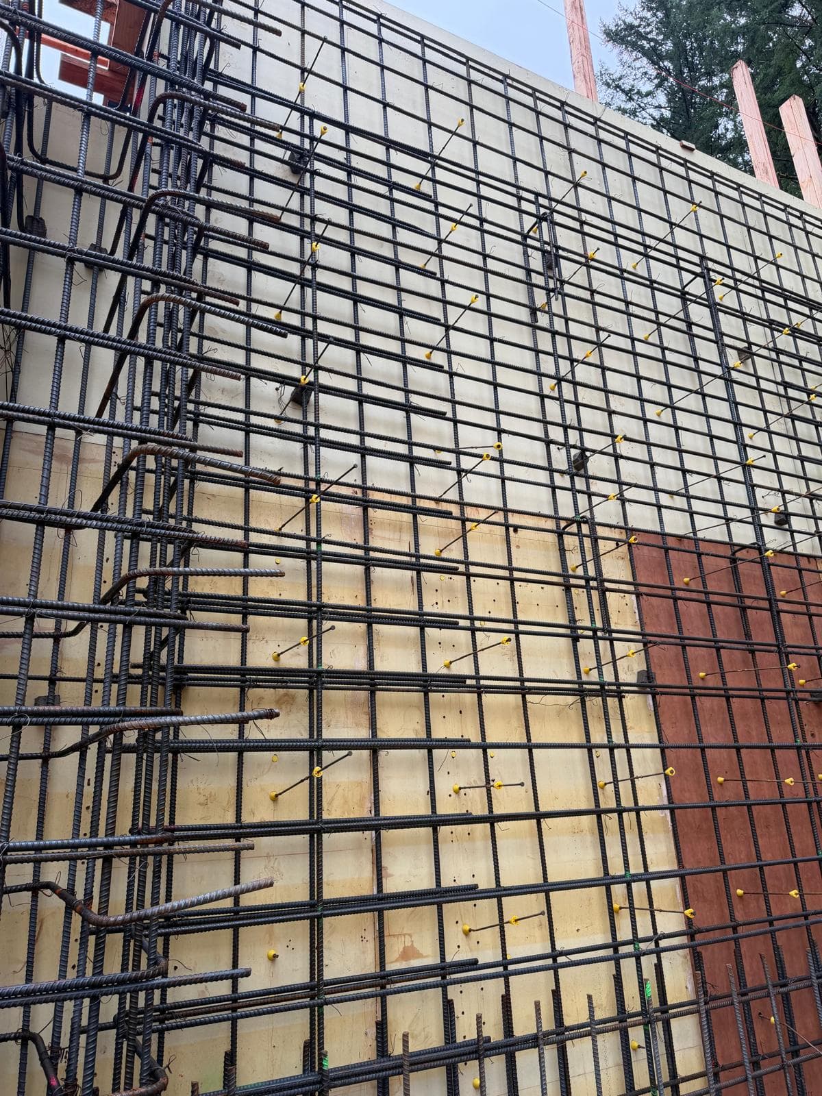 Commercial Foundation — Hermanos Rebar